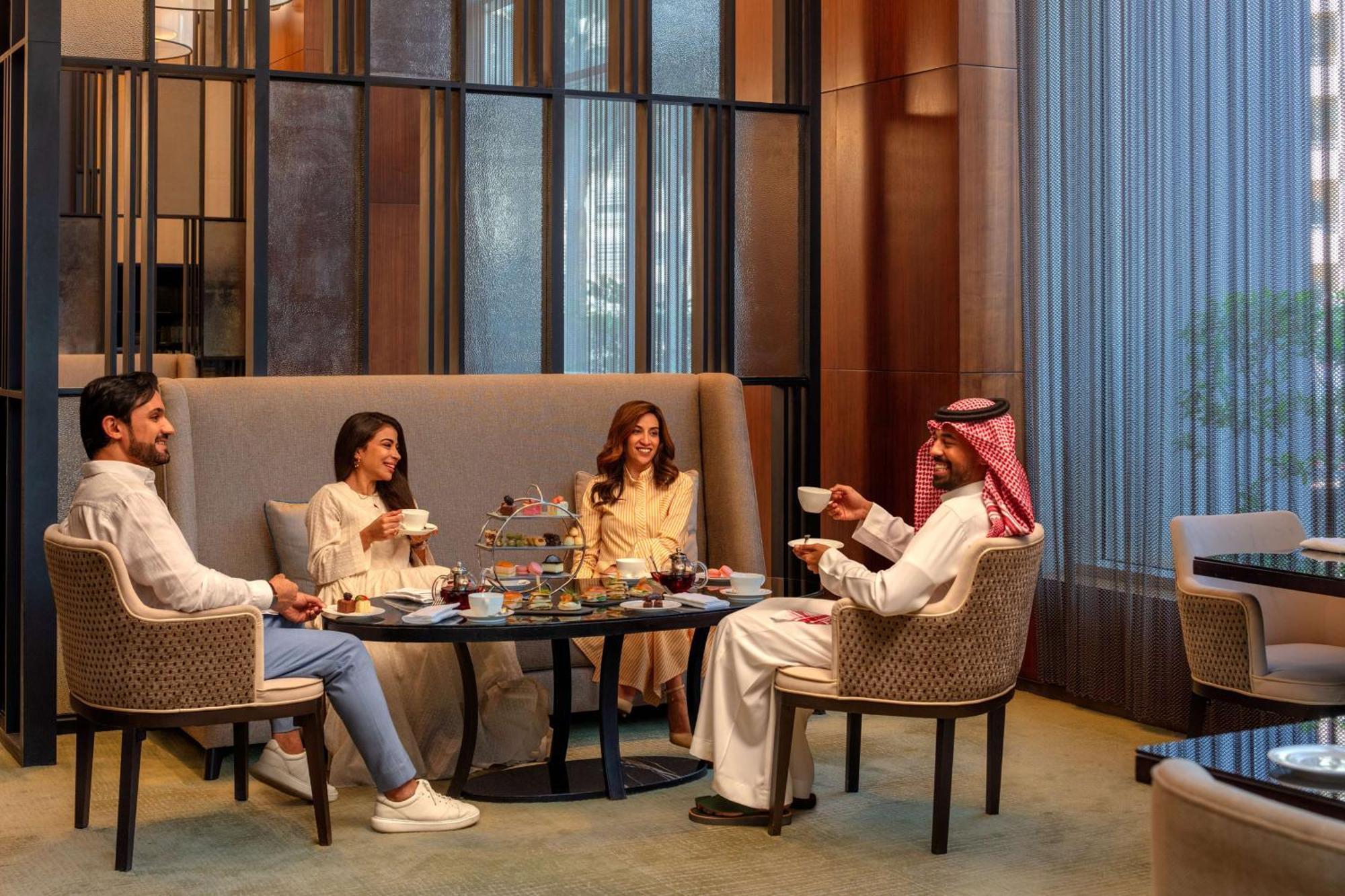 Hyatt Regency Riyadh Olaya Ngoại thất bức ảnh The Lounge at the Ritz-Carlton, DIFC