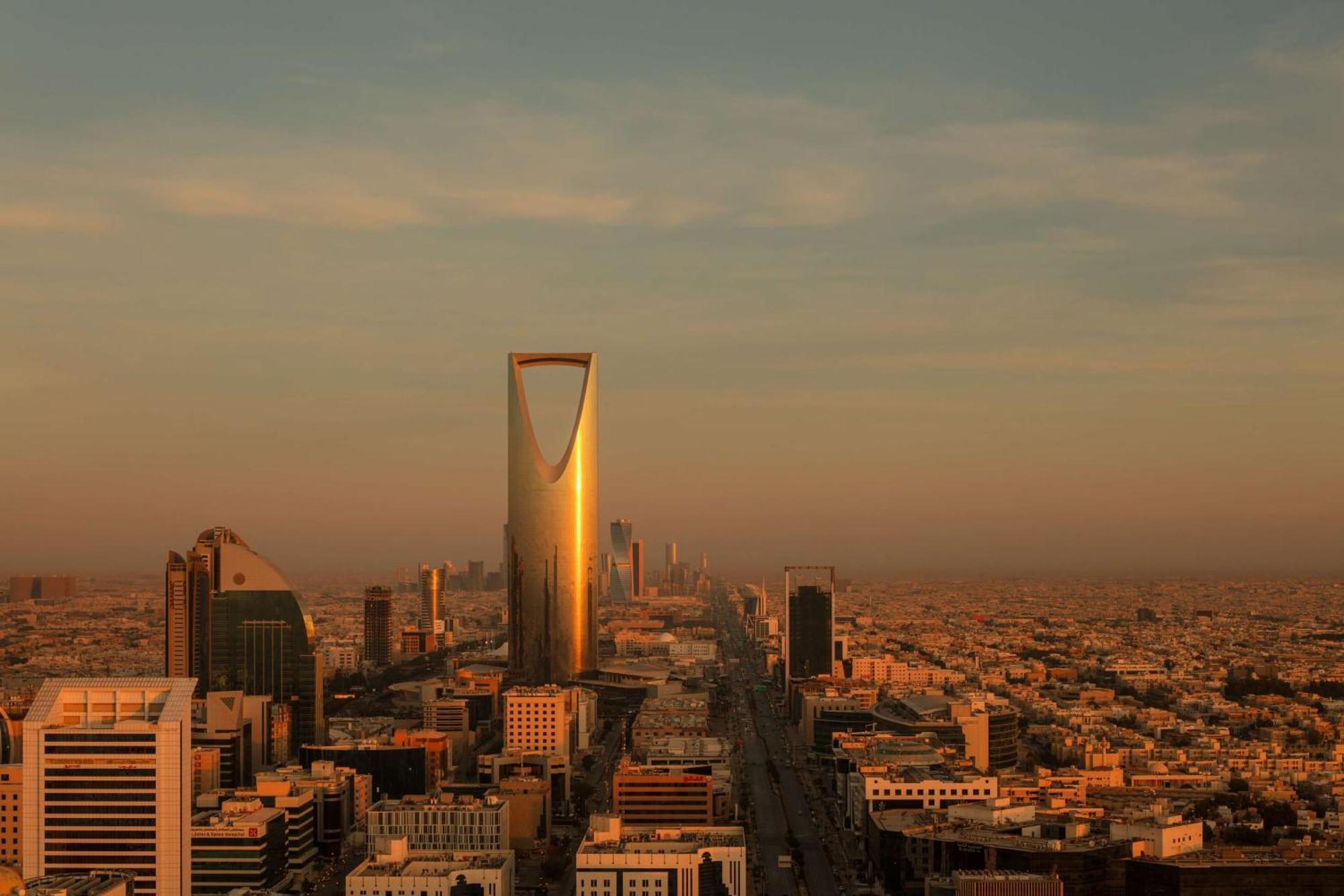 Hyatt Regency Riyadh Olaya Ngoại thất bức ảnh Riyadh skyline