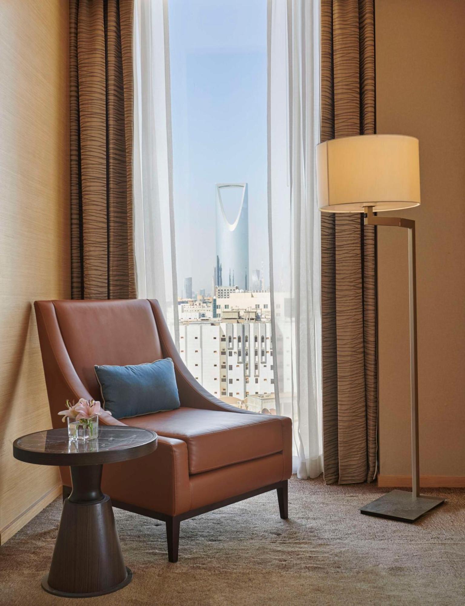 Hyatt Regency Riyadh Olaya Ngoại thất bức ảnh A room at the hotel